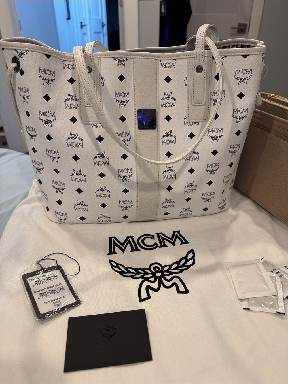 MCM Reversible Liz Shopper In Visetos *BRAND NEW*